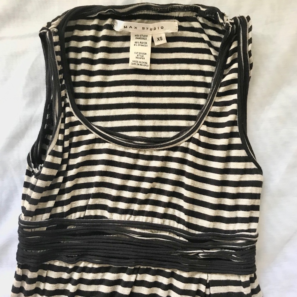 Max Studio - SUPER COMFORTABLE - Black & Gray Maxi Dress - Sz XS